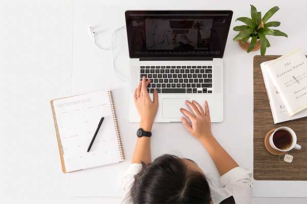 Modern Frontend with React and Tailwind